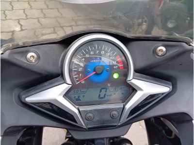 Honda CBR250R 2011