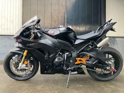 Honda CBR1000RR-R FB SP 2024