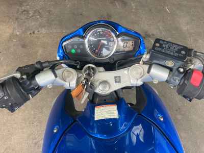 Suzuki GSR250