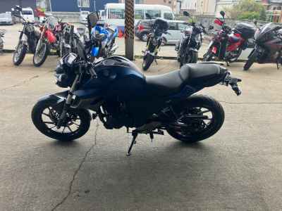 Yamaha FZ25