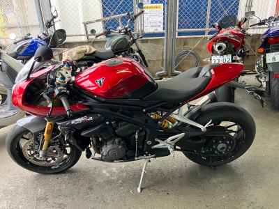 Triumph Speed Triple 1200 RR 2024
