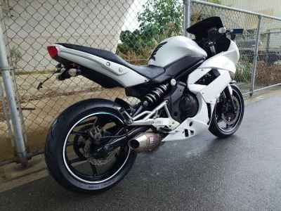 Kawasaki Ninja 400R 2011