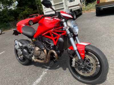 Ducati Monster 821