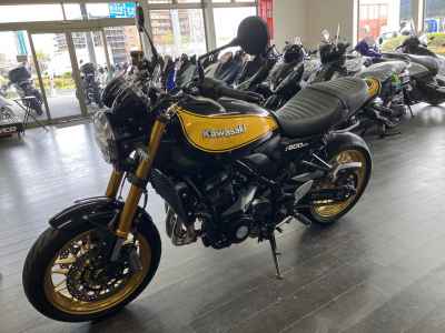 Kawasaki Z900RS SE 2023