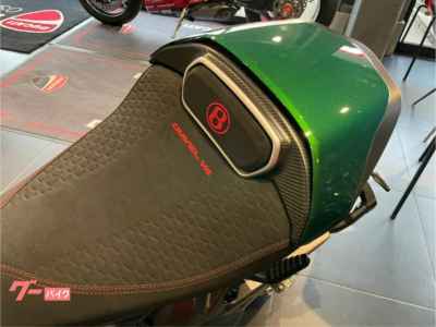 Ducati Diavel V4 2024