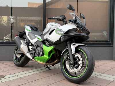 Kawasaki Ninja 7 Hybrid 2025