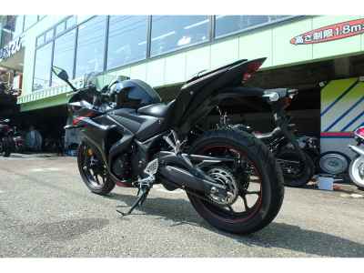 Yamaha YZF-R25 2015