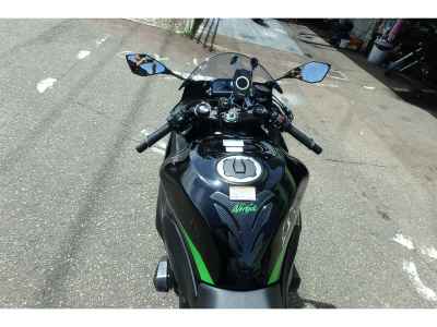 Kawasaki Ninja ZX-6R 2025
