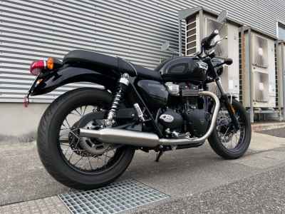 Triumph Bonneville T100 2025