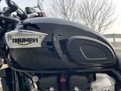 Triumph Bonneville T100 2025