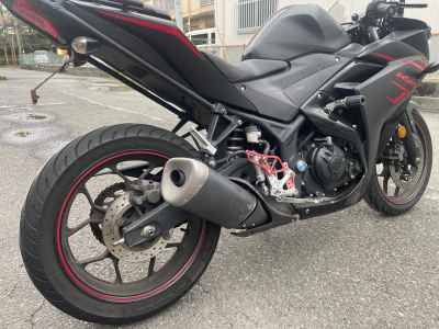 Yamaha YZF-R25 2017