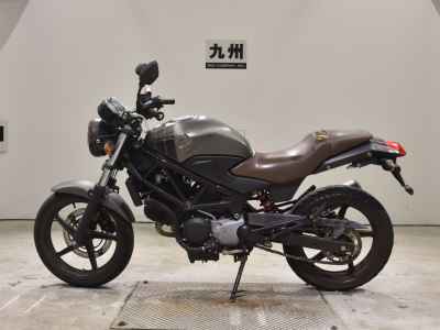 Honda VTR250 2017