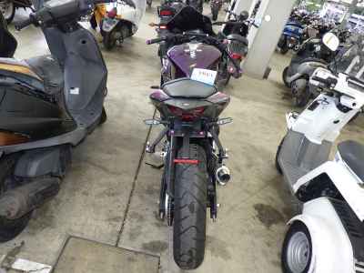 Yamaha YZF-R25 2023