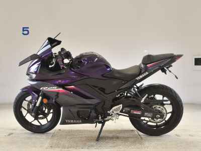 Yamaha YZF-R25 2023
