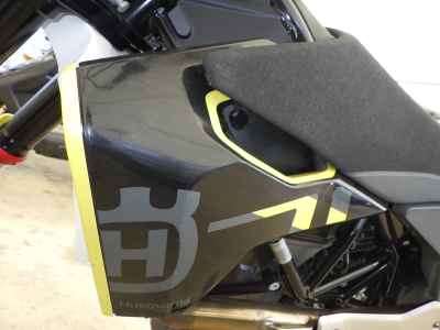 Husqvarna 701 Supermoto 2024