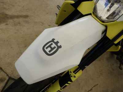 Husqvarna 701 Supermoto 2024