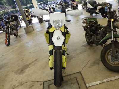 Husqvarna 701 Supermoto 2024