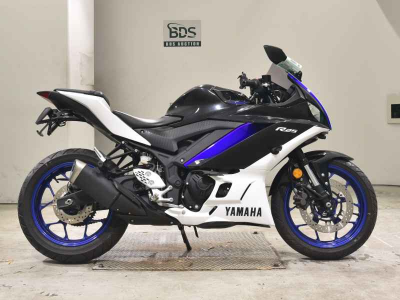 Yamaha YZF-R25 2020