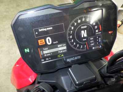 Ducati Streetfighter V4S 2024