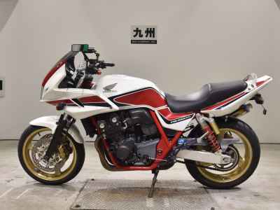 Honda CB400 Super Boldor 2011