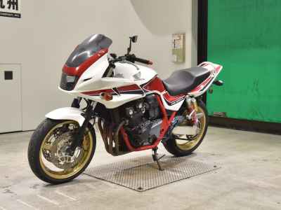 Honda CB400 Super Boldor 2011