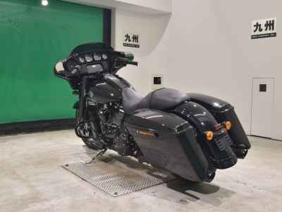 Harley-Davidson Street Glide FLHXS1870 2023