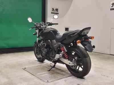 Honda CB400SF 2021