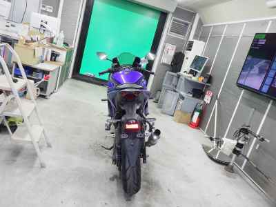 Yamaha YZF-R25 2022