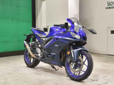 Yamaha YZF-R25 2022