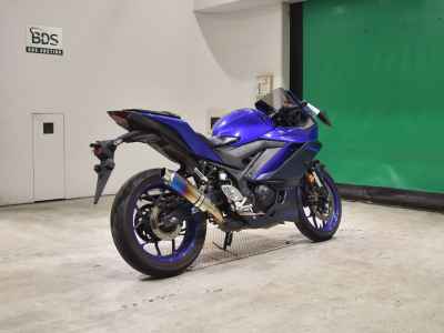 Yamaha YZF-R25 2022