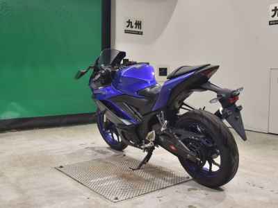 Yamaha YZF-R25 2022