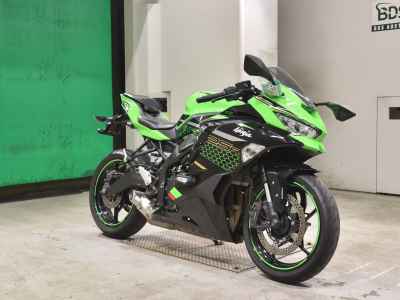 Kawasaki Ninja ZX-25R 2021