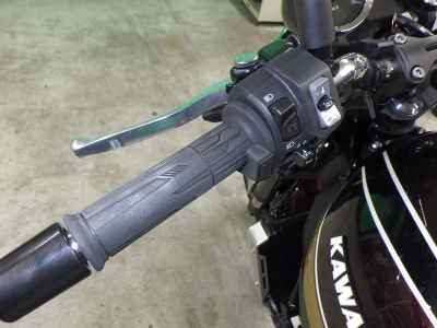 Kawasaki Z900RS 2025