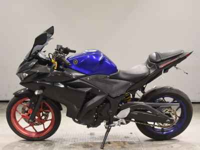 Yamaha YZF-R25 2015