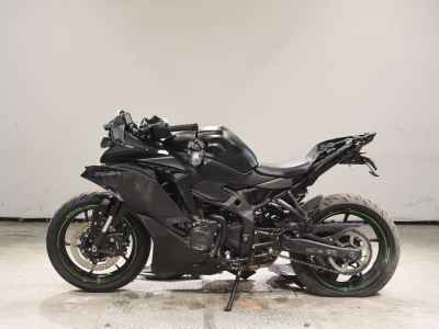 Kawasaki Ninja ZX-4R SE 2024