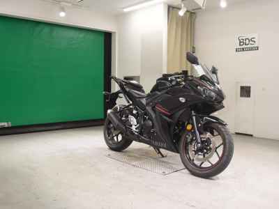 Yamaha YZF-R25 2018
