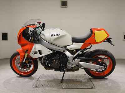 Yamaha XSR900 GP 2024