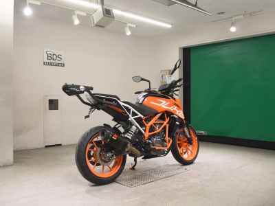 KTM 390 Duke 2021