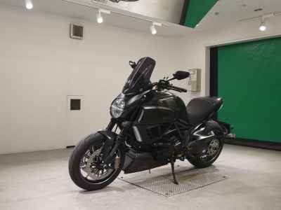 Ducati Diavel Carbon 2011