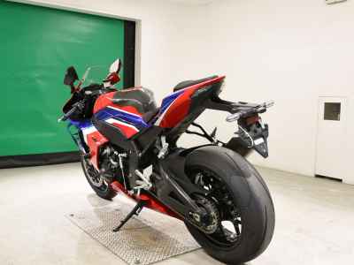 Honda CBR1000RR 2021