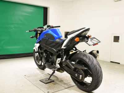 Suzuki GSR750 2014