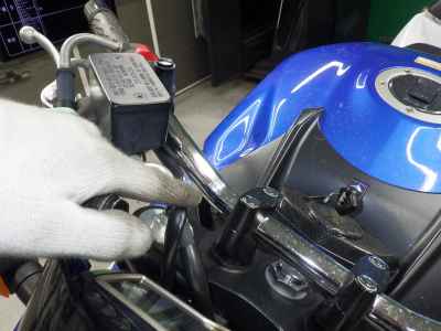 Suzuki GSR750 2014