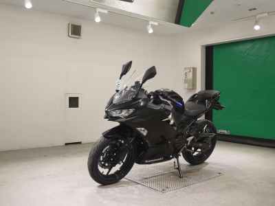 Kawasaki Ninja 400 2018