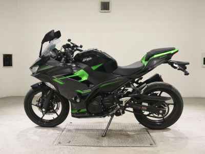 Kawasaki Ninja 400 2023