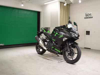 Kawasaki Ninja 400 2023