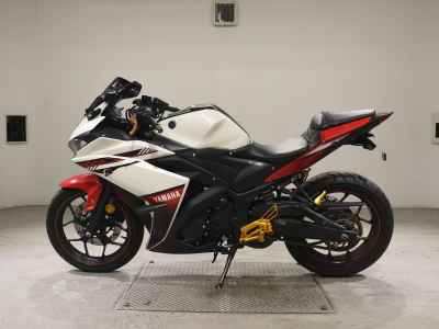 Yamaha YZF-R25 2016