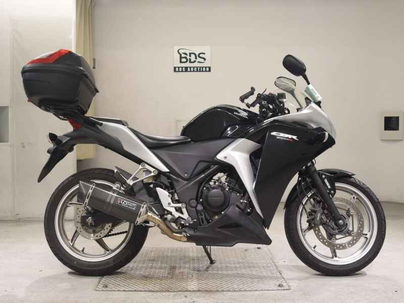 Honda CBR250R 2011