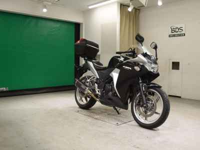 Honda CBR250R 2011