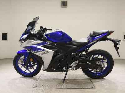 Yamaha YZF-R25 2015