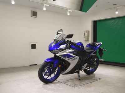Yamaha YZF-R25 2015